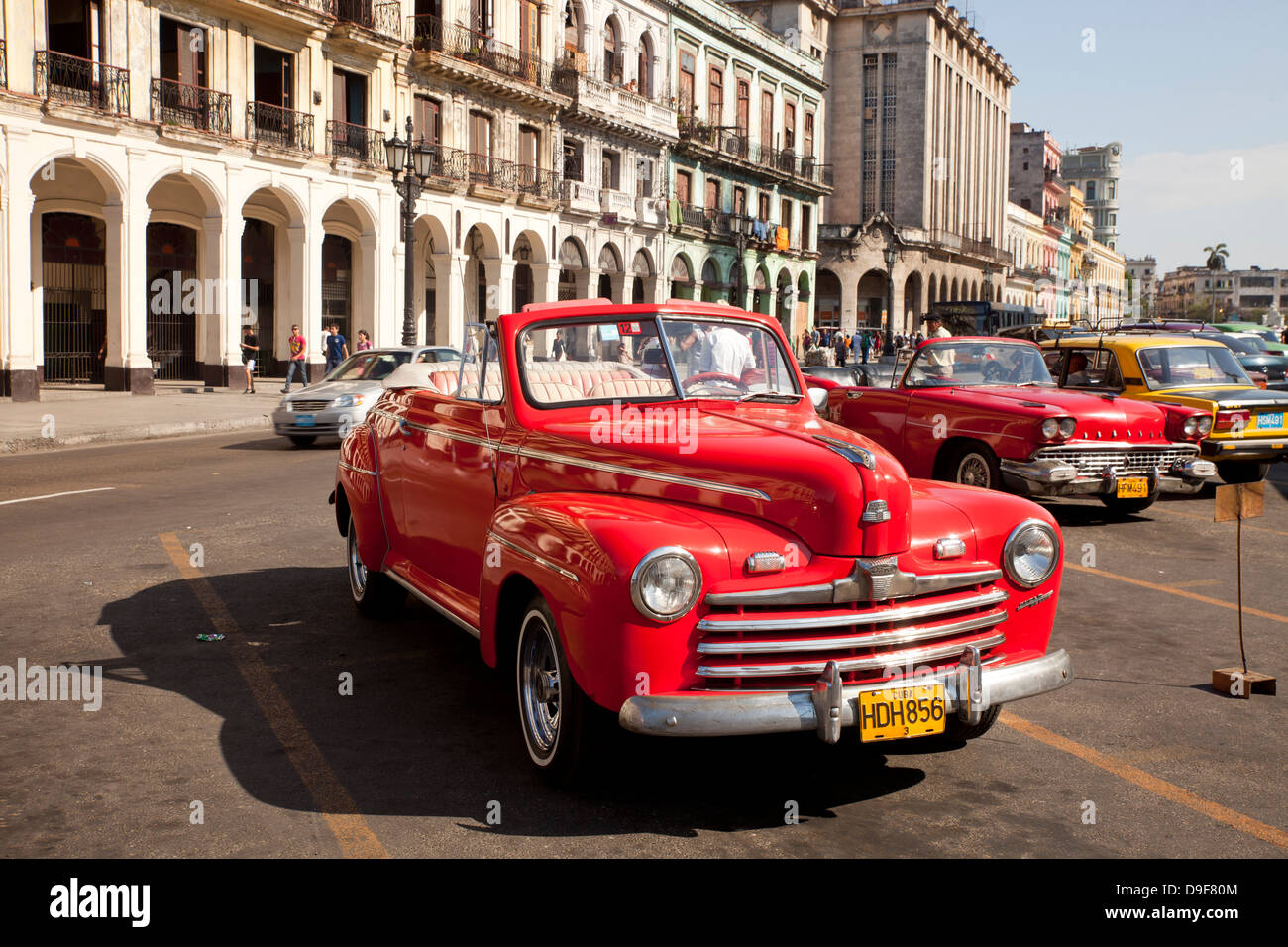 vintage US cars from the 50`s in Havana, Cuba, Caribbean Stock Photo